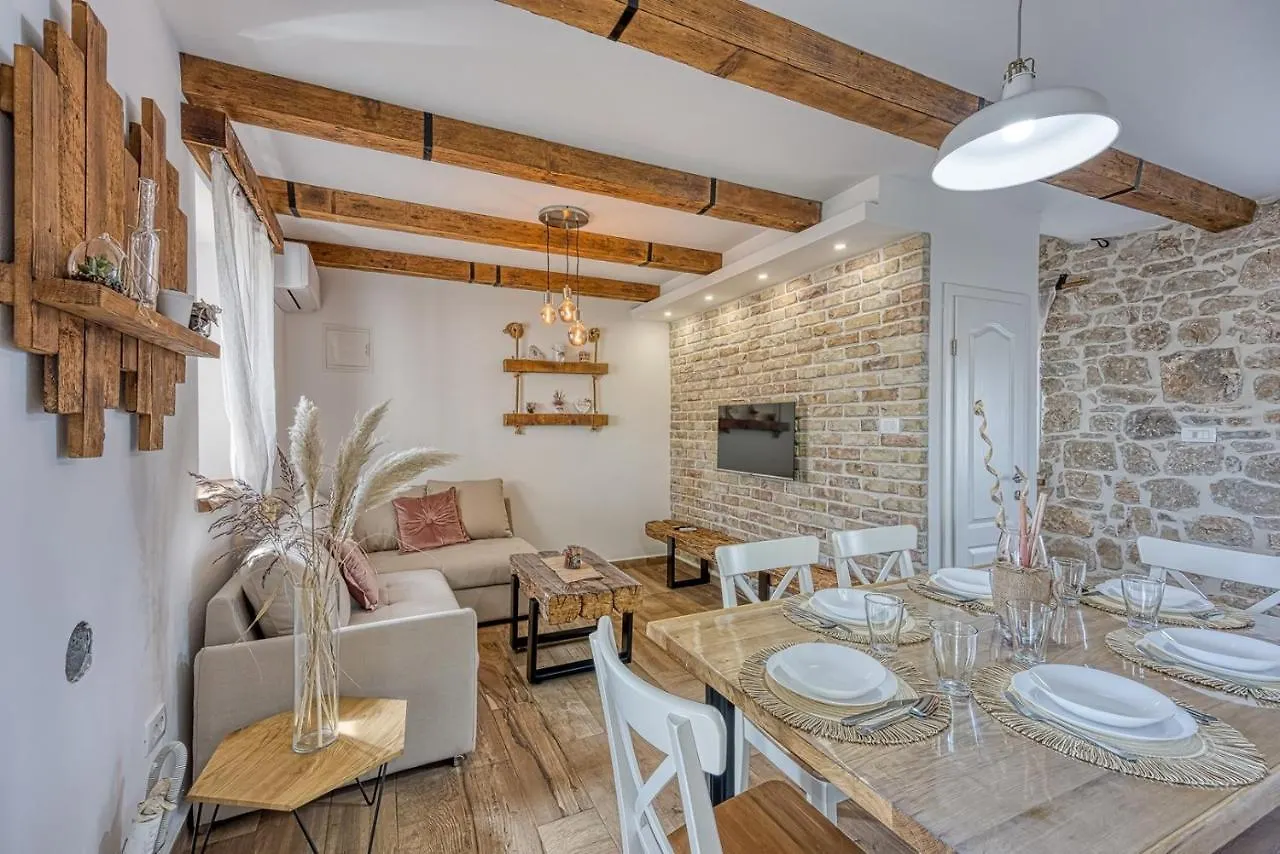 Villa Casa Darel With Whirlpool à Vižinada Hébergement de vacances